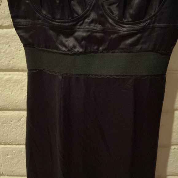 Reformation Aberdeen Dress Midi Dress - Picture 6 of 9